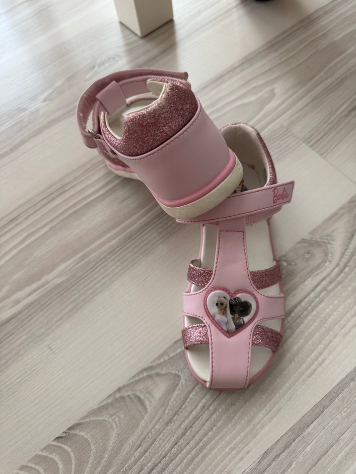 Kız Çocuk Pembe Baskılı Tokalı Sandalet - Görsel 5