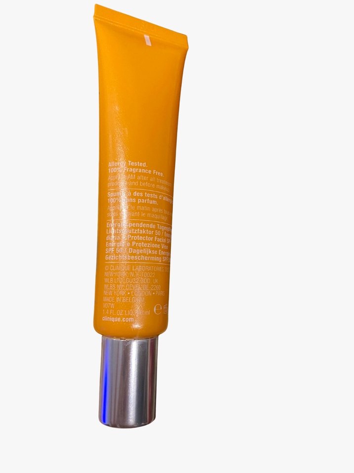 Clinique Superdefense City Block SPF 50 Güneş Koruyucu - Görsel 2