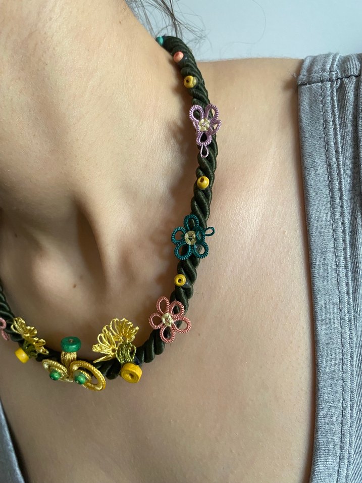 Uzun Çok Renkli Boncuklu Bohem Nakışlı Kolye - Görsel 2