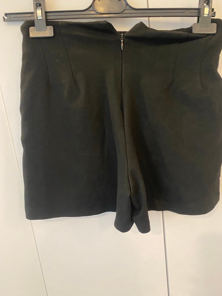 Siyah Mini Şort Etek Tokalı - Görsel 3