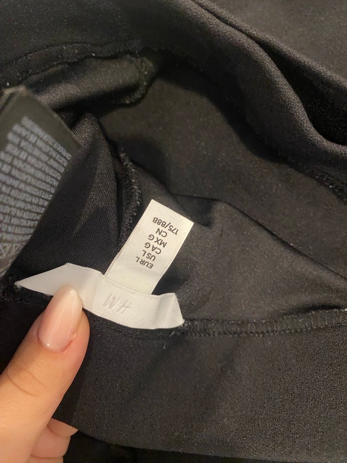 Siyah Kemerli Mini Şort Etek - Görsel 3