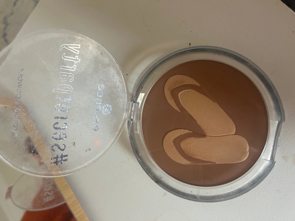 Essence #secretparty bronzer - Görsel 2