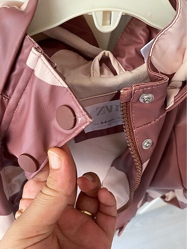 4 Yaş Beden bordo Renk Zara yağmurluk