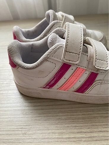 24 Beden Adidas ayakkabı