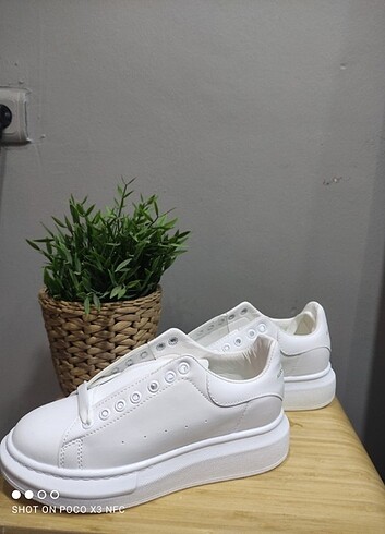 Alexander McQueen Alexander McQueen