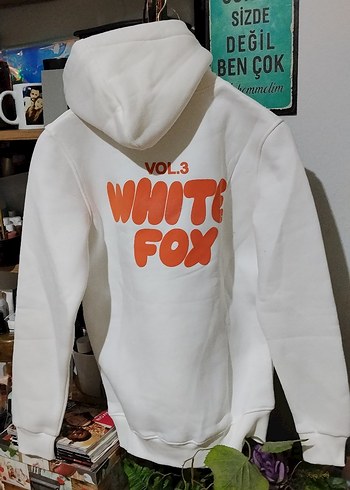 Beyaz Kapüşonlu Kadın Sweatshirt - Görsel 3