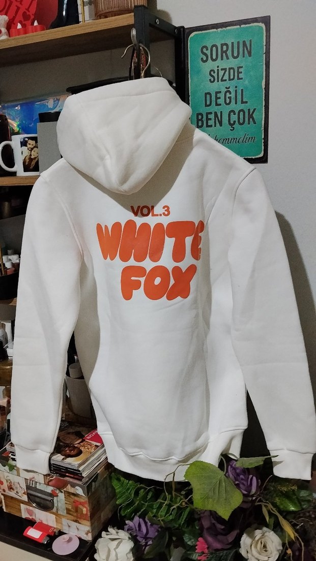 Beyaz Kapüşonlu Kadın Sweatshirt - Görsel 3