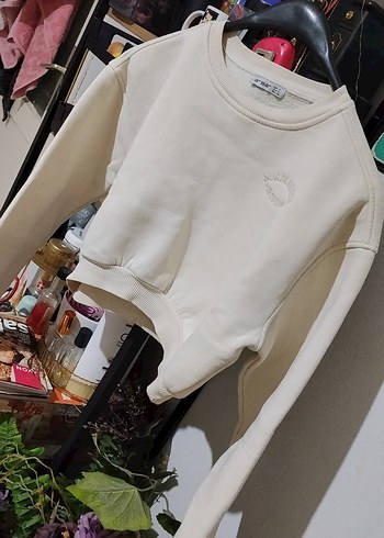 Uzun Kollu Crop Sweatshirt - Görsel 2