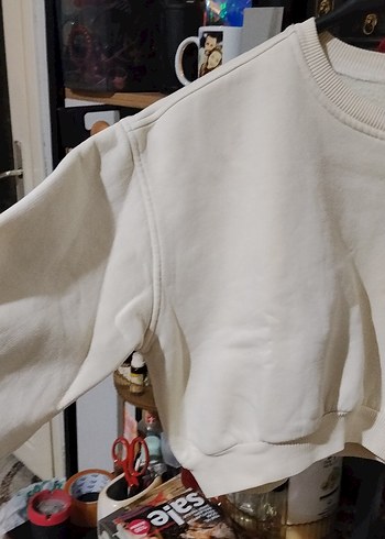 Uzun Kollu Crop Sweatshirt - Görsel 3