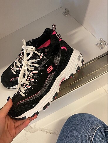 ORJİNAL SKECHERS D?LİTES