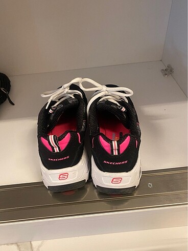 37,5 Beden ORJİNAL SKECHERS D?LİTES