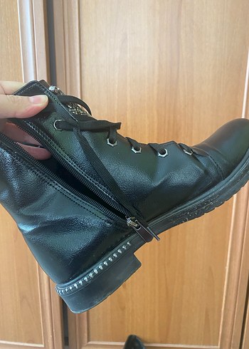 Siyah kadın bot - Görsel 2