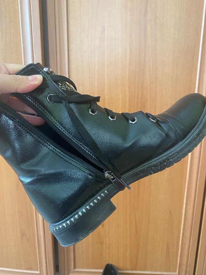 Siyah kadın bot - Görsel 2