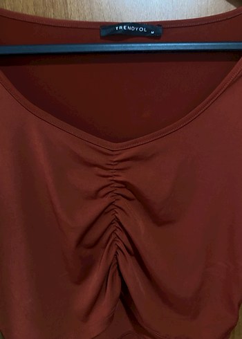 Kiremit rengi V Yaka Drapeli crop Bluz - Görsel 3