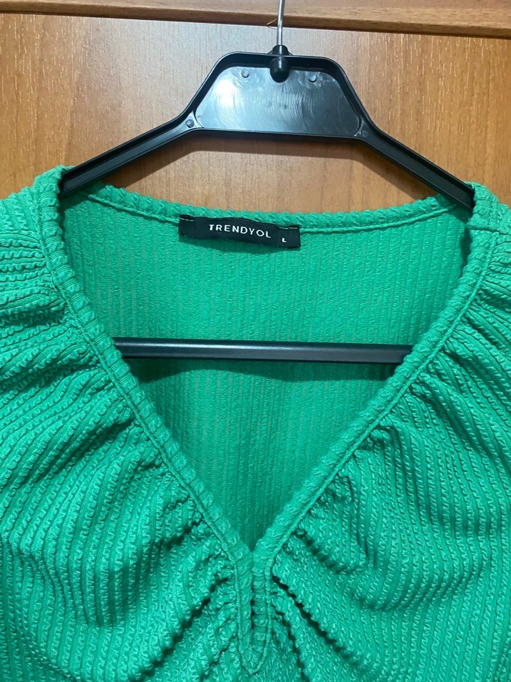 Yeşil renk milla bluz - Görsel 3