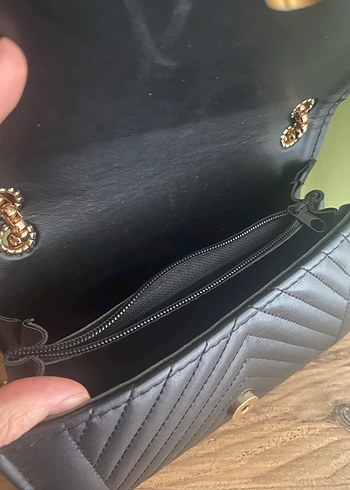 Zincir Detaylı Çanta - Görsel 3