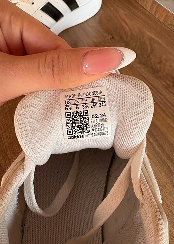 Adidas Adidas Kadın Beyaz Siyah Spor Ayakkabı