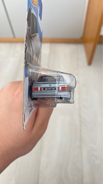 Beden Hot wheels mercedes 560 sec amg