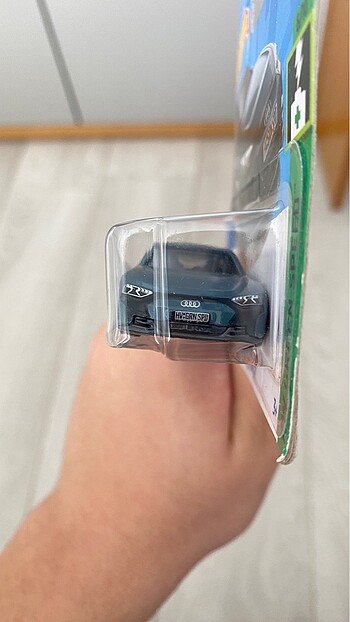 Beden Hot wheels audi e tron