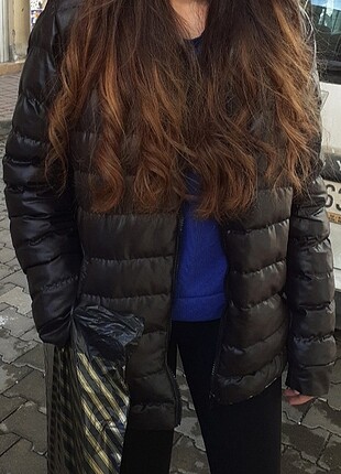 Siyah şişme mont