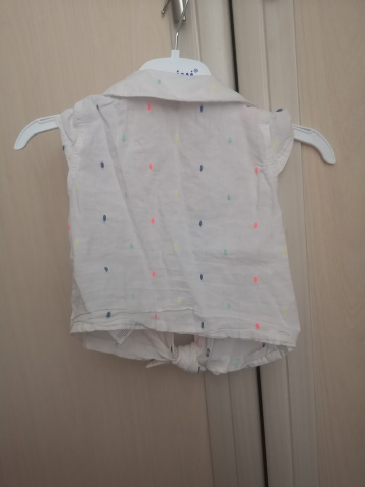 Kız Çocuk Beyaz Kolsuz Gömlek - Görsel 4