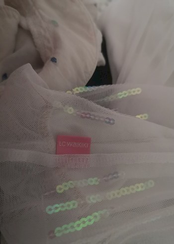 Kız Çocuk Beyaz Fırfırlı İşlemeli Elbise - Görsel 4