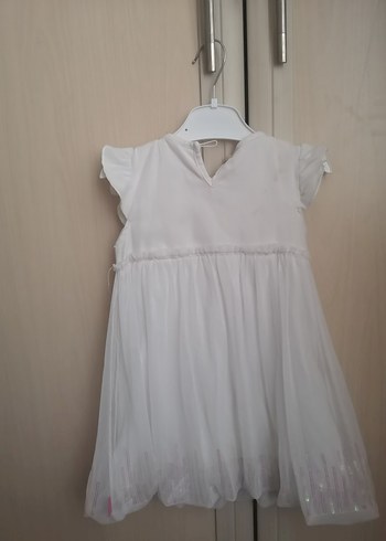 Kız Çocuk Beyaz Fırfırlı İşlemeli Elbise - Görsel 3