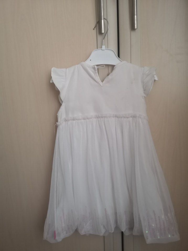 Kız Çocuk Beyaz Fırfırlı İşlemeli Elbise - Görsel 3