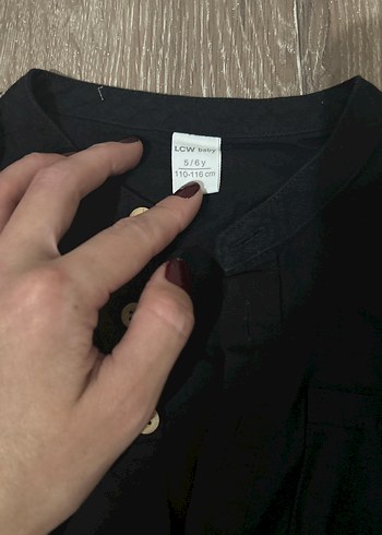 Erkek Siyah Kısa Kollu Düğmeli Keten Gömlek - Görsel 2