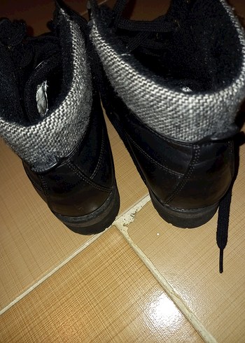 Siyah Bot - Görsel 7