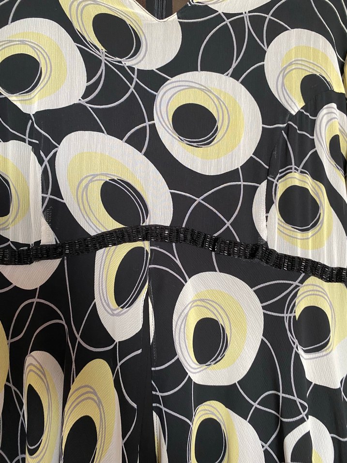 Uzun Kollu Siyah Desenli Kadın Tunik ve Pantalon - Görsel 4