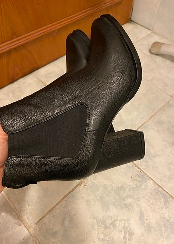 Siyah Deri Kadın Botlar, Tokalı, Blok Topuklu - Görsel 7