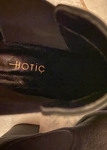 Siyah Deri Kadın Botlar, Tokalı, Blok Topuklu - Görsel 3