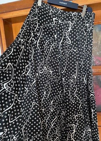 Siyah Desenli  Detaylı Uzun Etek - Görsel 3