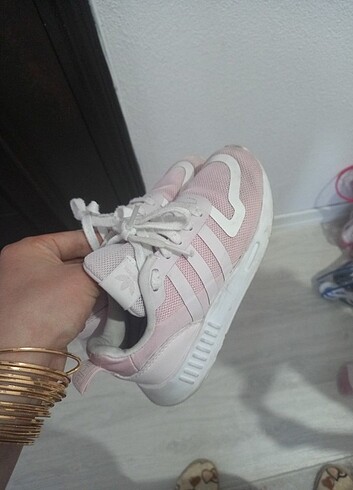 30 Beden Spor ayakkabı