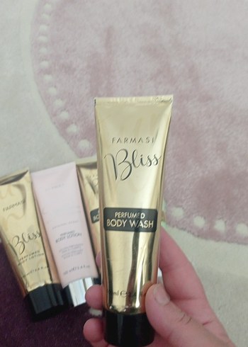 Farmasi Farmasi Bliss Parfümlü Vücut Losyonu 100 ml