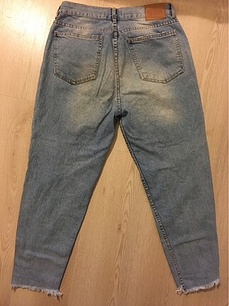 42 Beden pull and bear mom jean