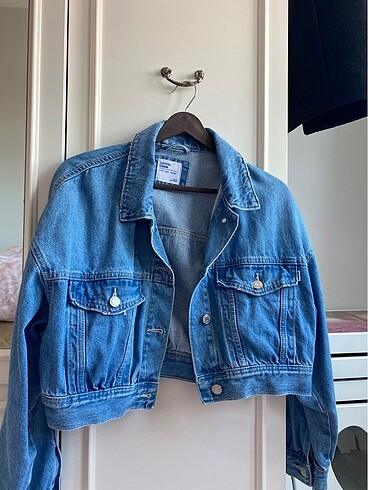 BERSHKA KOT CEKET