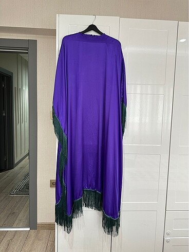 Püsküllü abaya elbise