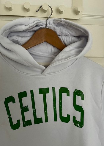 l Beden Beyaz Kapüşonlu Celtics Sweatshirt - L Beden