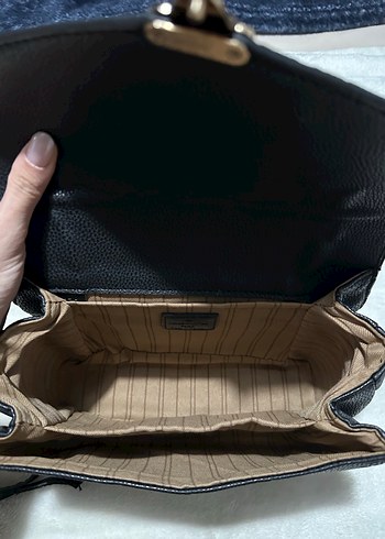 Siyah LV Deri Çapraz Çanta - Görsel 2