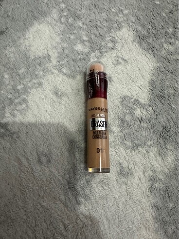 Maybelline Instant Anti Age kapatıcı