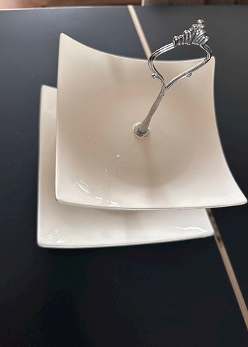 Beyaz Seramik Katlı Kurabiye Tabağı