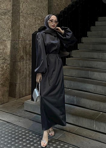 Uzun Gri Dökümlü Tesettür Abiye Elbise - Görsel 3