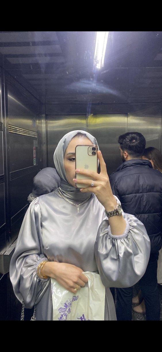 Uzun Gri Dökümlü Tesettür Abiye Elbise - Görsel 2