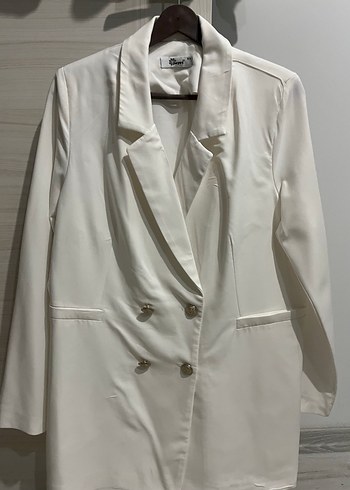 Düğmeli Beyaz Kadın Midi Blazer - Görsel 2