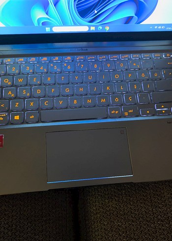 son fiyat ASUS ZENBOOK RYZEN5 IŞIKLI KLAVYE TERTEMİZ - Görsel 6