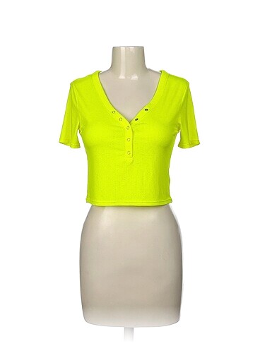 H&M T-shirt %70 İndirimli.