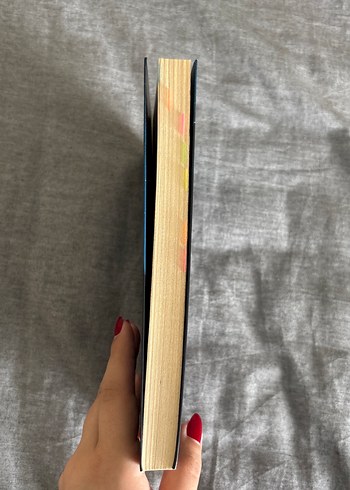 Yere Yakın Yıldızlara Uzak - Emine Tavuz - Görsel 2