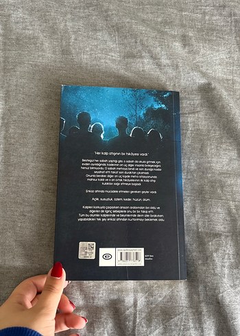 Yere Yakın Yıldızlara Uzak - Emine Tavuz - Görsel 3